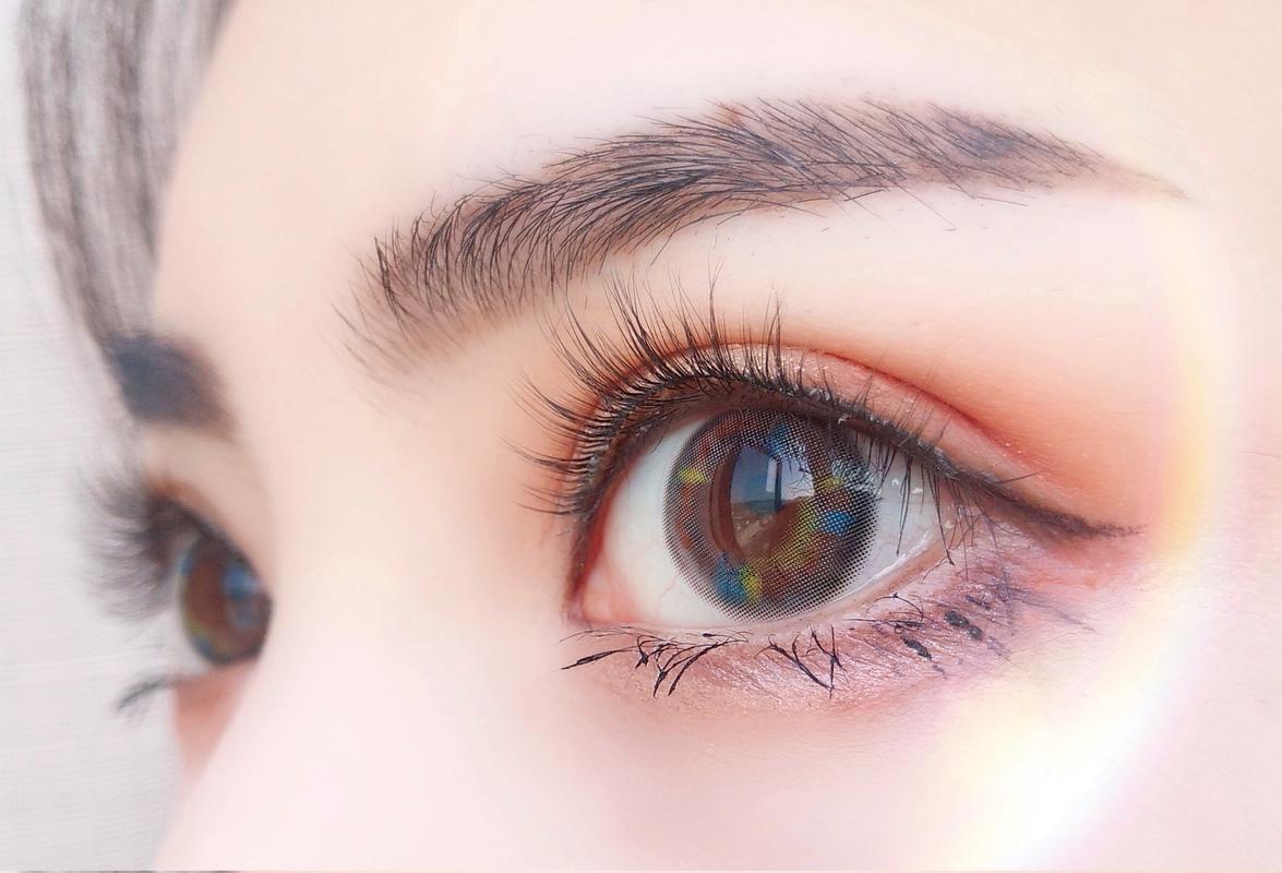 Glitrende øyevipper og skjønnhetsverktøy i massevis: China International Beauty and Fashion Eyelash Industry Expo